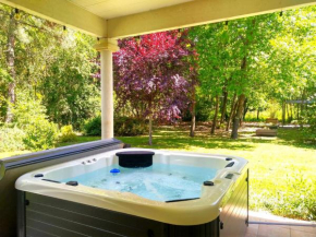 Le Parc Jean Édouard - Spa avec jacuzzi privé - Superbe villa 4 chambres - 9 couchages - 6 lits - Poêle - Parking - Climatisation réversible- Terrasse ombragée et grand jardin